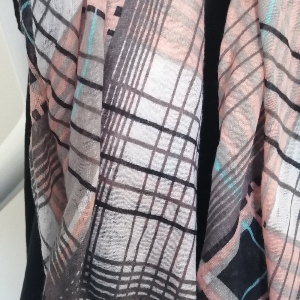 Chic Women's Scarf lot - Picture 7 of 9